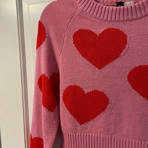 Pink & Red Cropped Heart Sweater - Picture 2 of 4